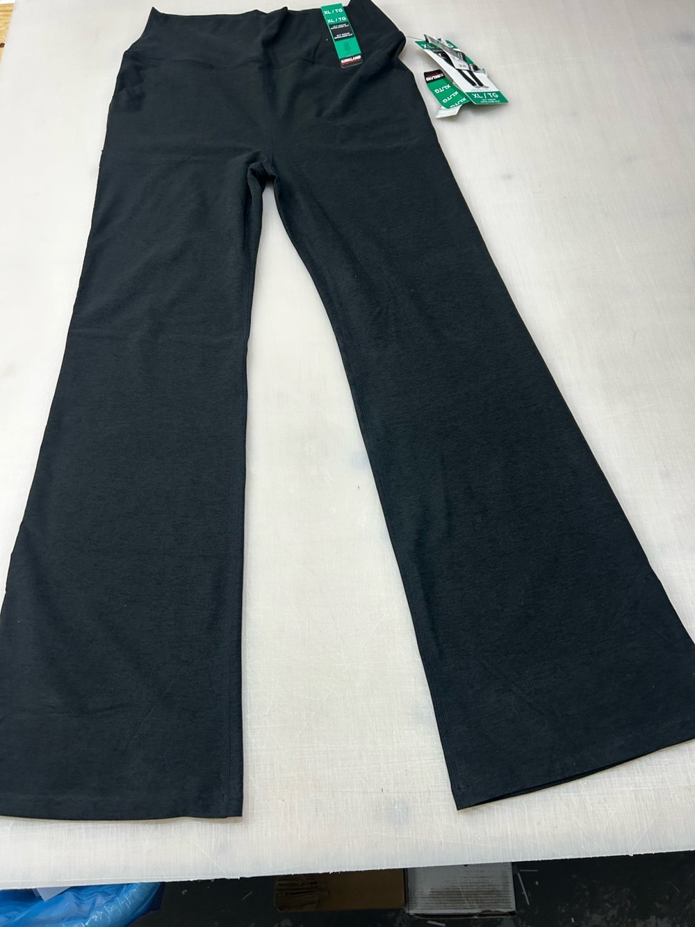 Women’s size xl Kirkland Signature Black Boot-Cut Ponte Pants